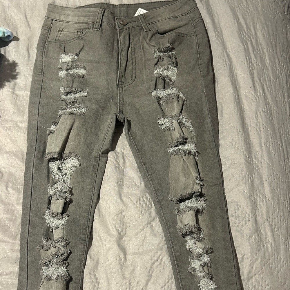 SHEIN Kids Distressed Gray Jeans